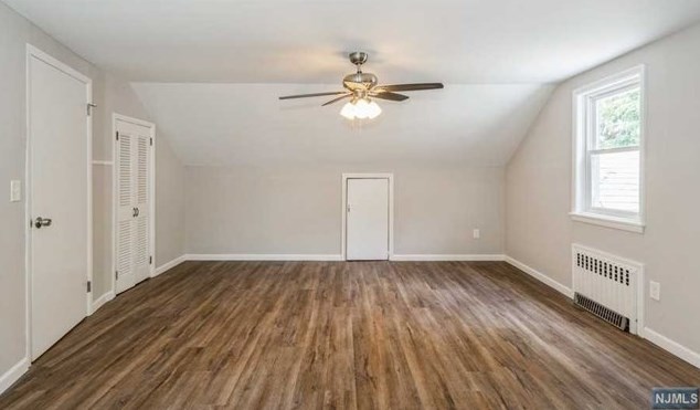 472 Chestnut St, Ridgefield, NJ 07657