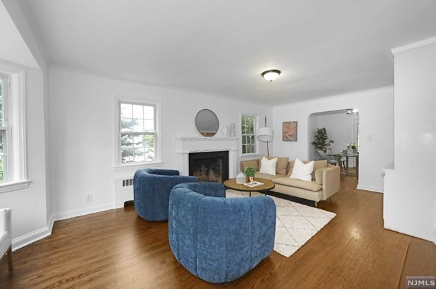 115 Oakdene Ave, Teaneck, NJ 07666
