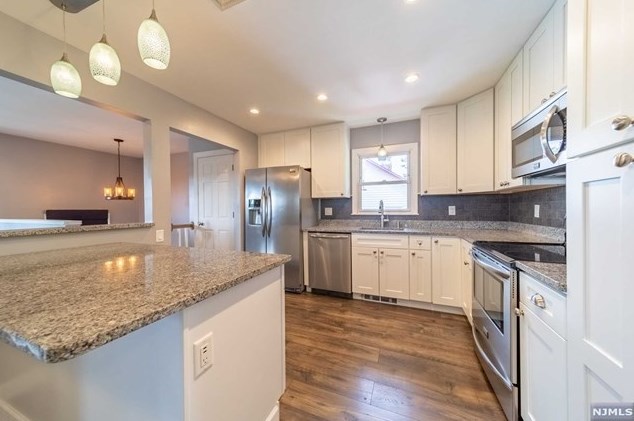 3 3rd St, Ridgefield Park, NJ 07660