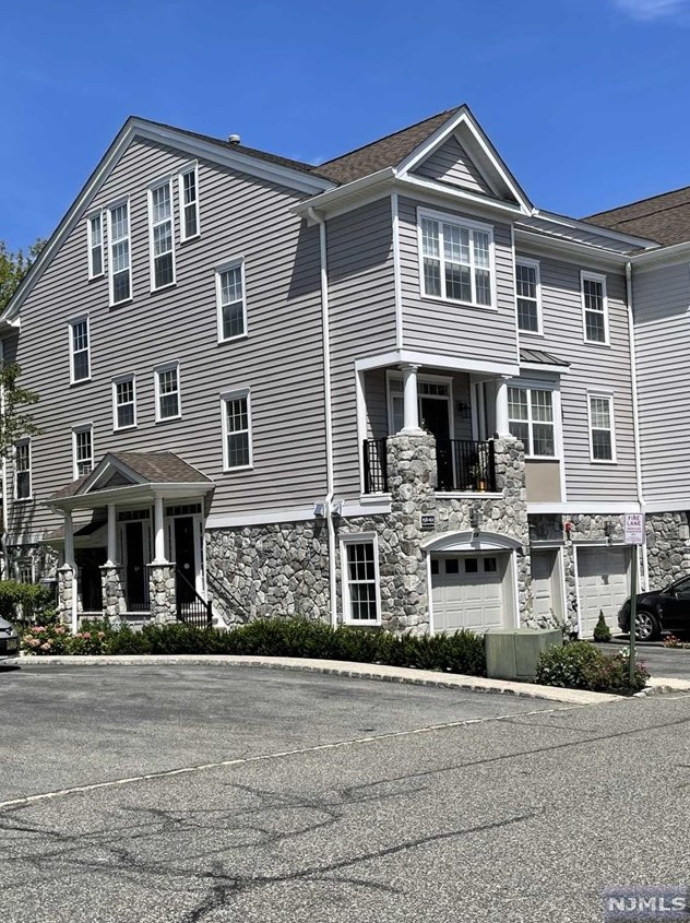 153 George Russell Way, Clifton, NJ 07013-2729