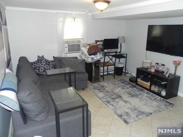 103 Marshall Ave, Little Ferry, NJ 07643