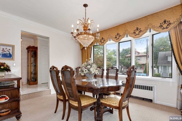 750 Clark Ave, Ridgefield, NJ 07657