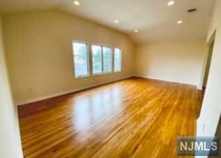 8 Orange Ave, Clifton, NJ 07013