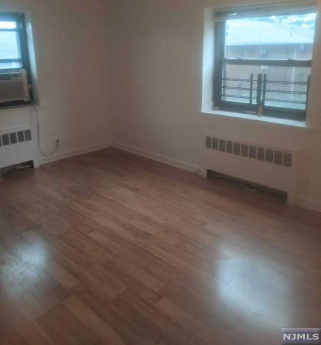 2335 Hudson Terrace #c7, West Fort Lee, NJ 07024