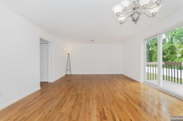 93 Presidential Dr, Englewood, NJ 07631