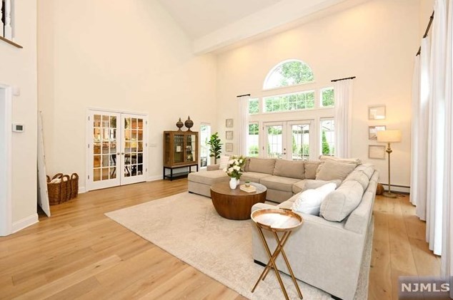 233 Fondiller St, Westwood NJ  07675-5557 exterior