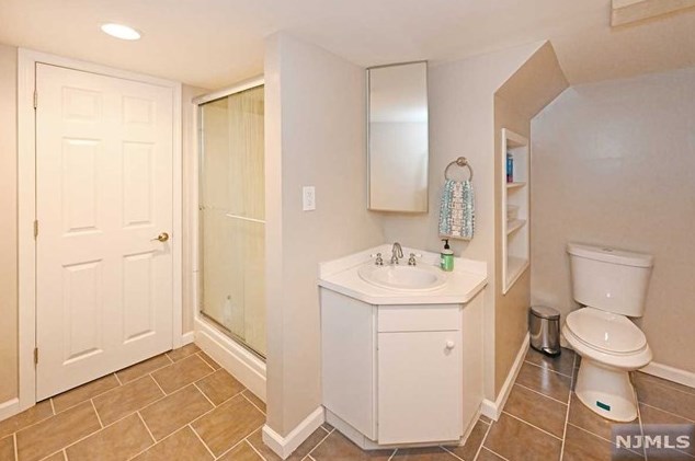233 Fondiller St, Westwood NJ  07675-5557 exterior