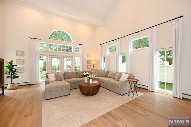 233 Fondiller St, Westwood NJ  07675-5557 exterior