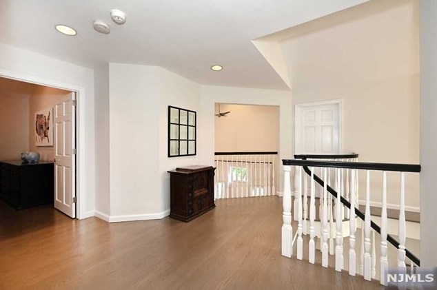 233 Fondiller St, Westwood NJ  07675-5557 exterior