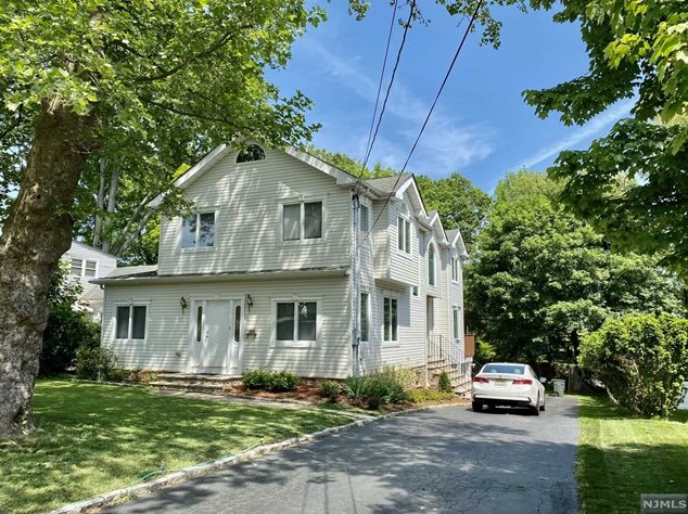 274 Concord St, Cresskill, NJ 07626