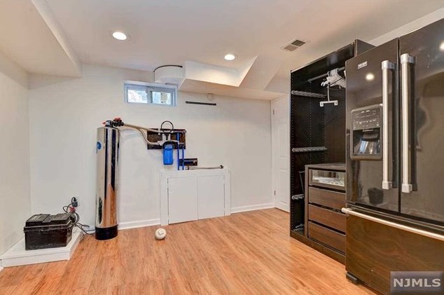 171 New York Ave, Bergenfield NJ  07621-1458 exterior