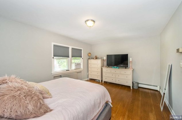 126 7th St, Clifton NJ  07011-3602 exterior