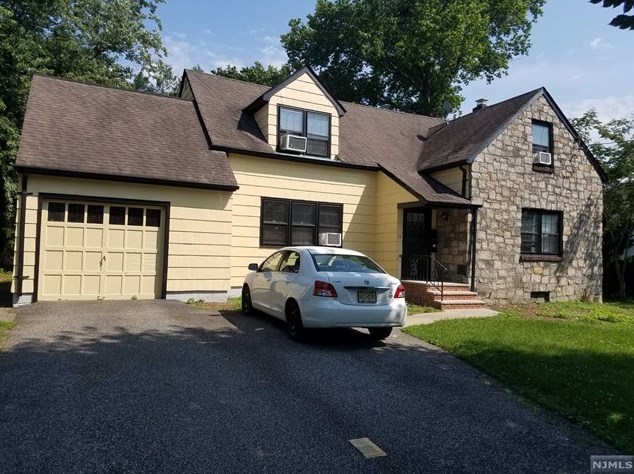 77 Newark Ave #2nd Floor, Westwood, NJ 07675