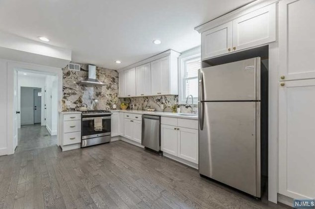 10 Orchard St, Hillsdale NJ  07642-2013 exterior