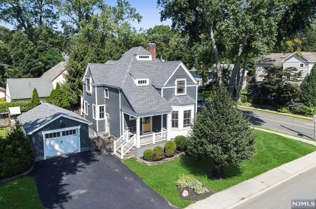 81 Sheridan Ave, Ho Ho Kus, NJ 07423