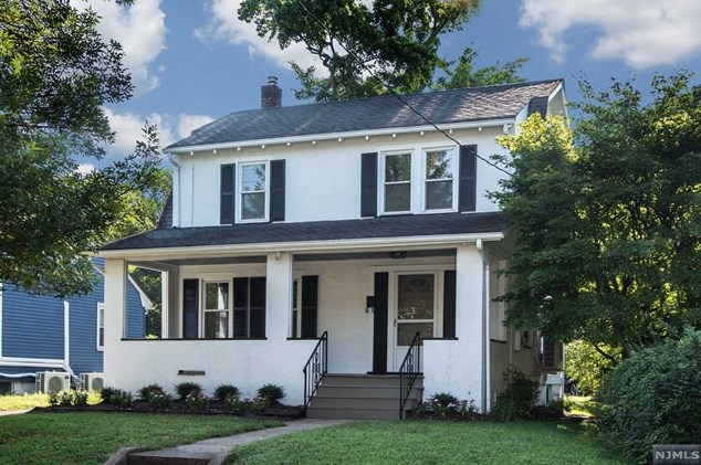 235 Lakeview Dr, Ridgewood, NJ 07450