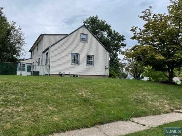 651 Fifth Avenue, River Edge, NJ 07661