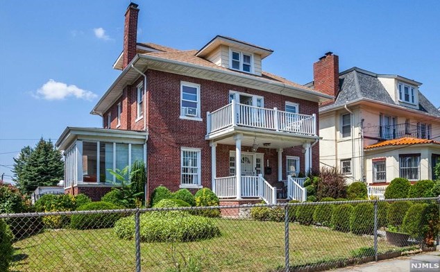 300 Ridge St, Newark, NJ 07104-1311