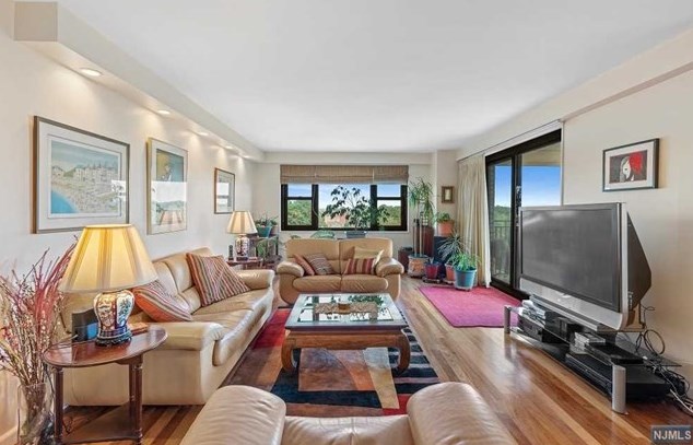 7855 Boulevard E Apt 9a, North Bergen, NJ