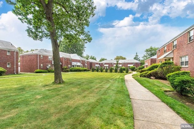 1241 Anderson Ave #37, West Fort Lee, NJ 07024