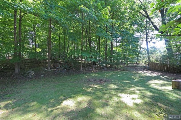 405 Highview Rd, Englewood, NJ 07631