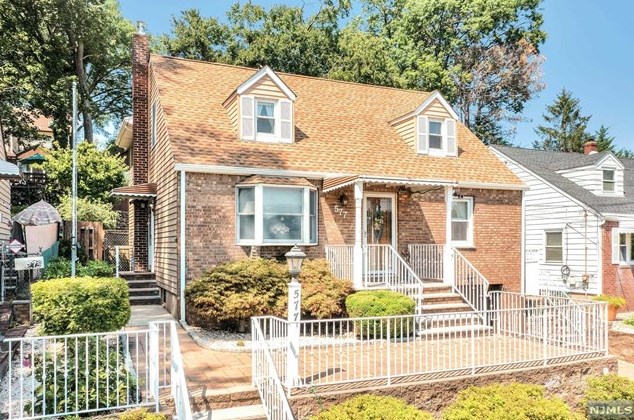 577 Morse Ave, Ridgefield, NJ 07657
