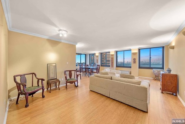 200 Winston Dr #714, Cliffside Park, NJ 07010