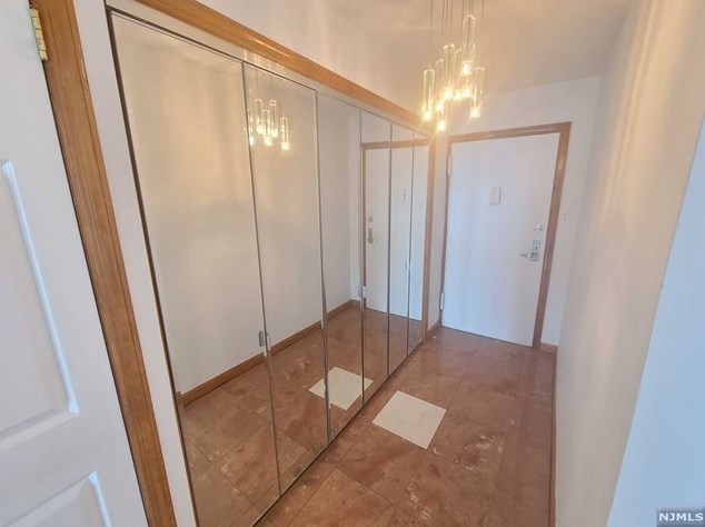 6040 Blvd E #21d, West New York, NJ 07093
