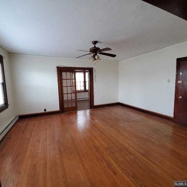 709 4th St, Lyndhurst, NJ 07071