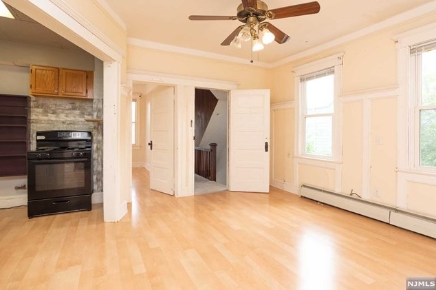 78 Lanza Ave, Outwater, NJ 07026