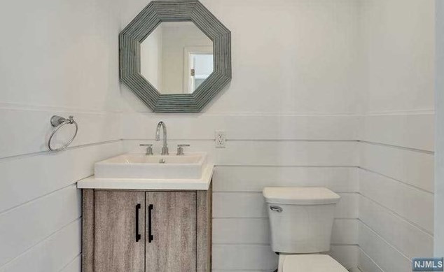 75 Prospect Pl, Rutherford NJ  07070-1112 exterior