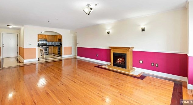 5660 Ferguson St #2c, Newark, NJ 07105