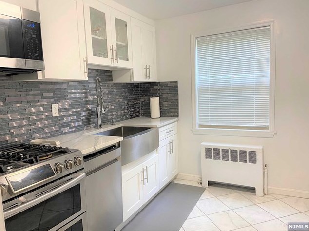 433 Plateau Ave #a, West Fort Lee, NJ 07024