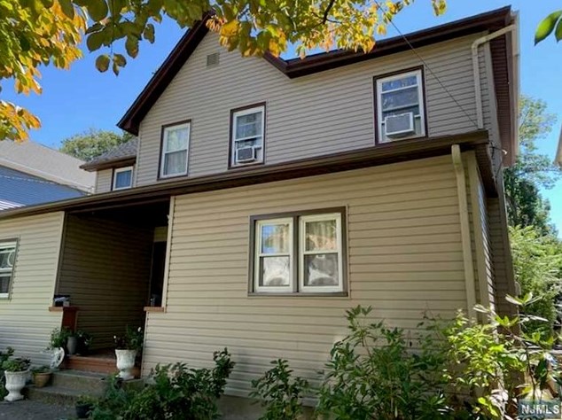 341-343 Washington Ave, Hillsdale, NJ 07642