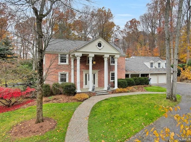 159 E Allendale Rd, Upper Saddle River, NJ 07458