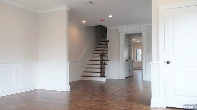 133 Myrtle Ave #b, Fort Lee, NJ 07024