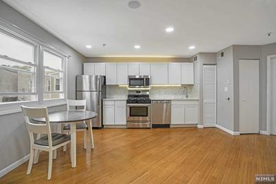 416 63rd Street #2F - Photo 1