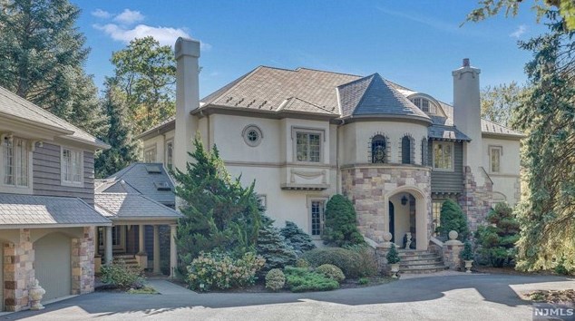 12 Saddle Ridge Rd, Ho Ho Kus, NJ 07423