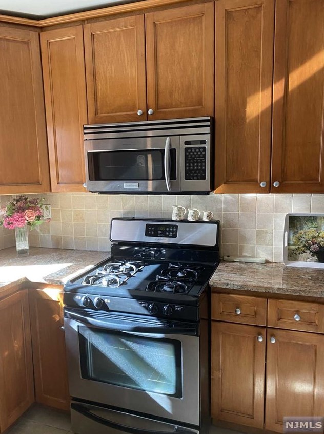 2179 N Central Rd #2179a, West Fort Lee, NJ 07024
