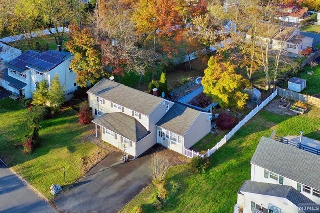 209 Campora Dr, Rockleigh, NJ 07647