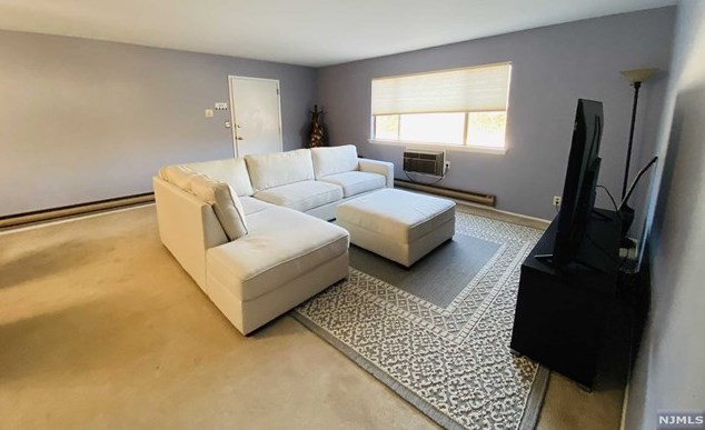 250 Grant Ave Apt C37, Lyndhurst, NJ 07071