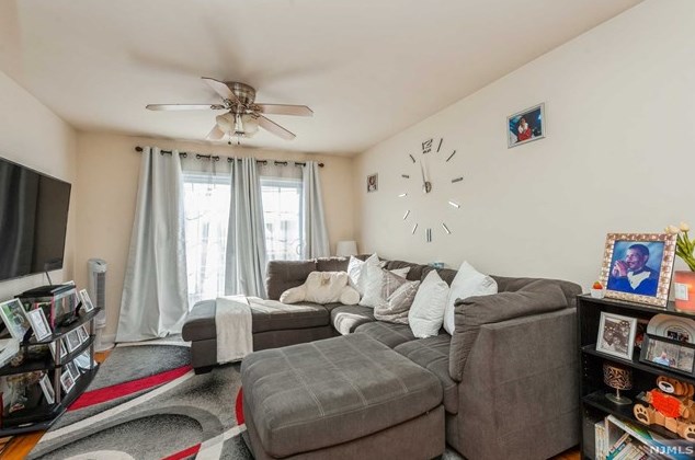 47 Evergreen St, Bayonne, NJ 07002