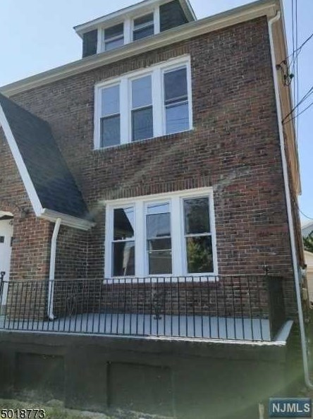 486 Irvington Ave #2, Maplewood, NJ 07040