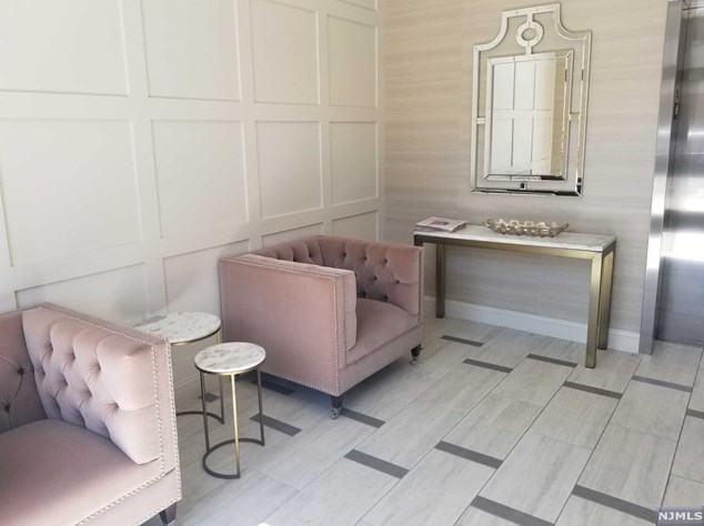 11 Madison Ave #304, Westwood, NJ 07675