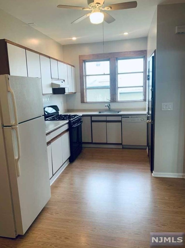 315 Green Ave #2, Lyndhurst, NJ 07071
