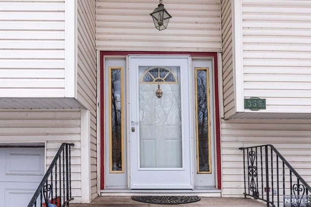 356 E Allendale Ave, Allendale, NJ 07401