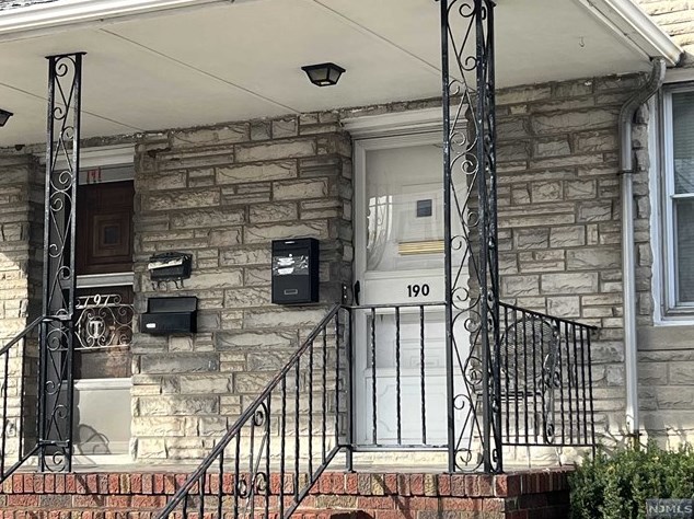190 Ragonese St, Lodi, NJ 07644