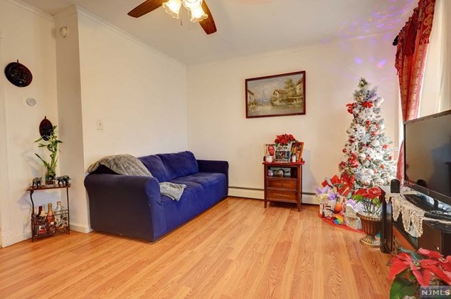 112 N 8th St, Paterson, NJ 07506