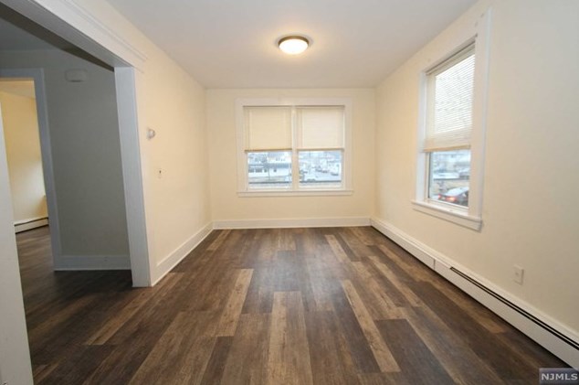 231 Royal Ave, Paterson NJ 07506-1830 exterior