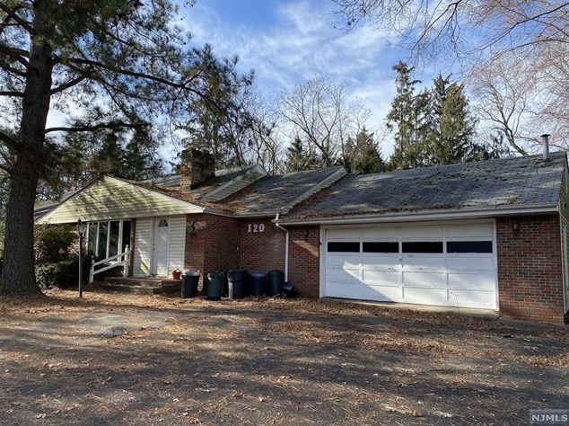 120 Pascack Rd, Westwood, NJ 07676